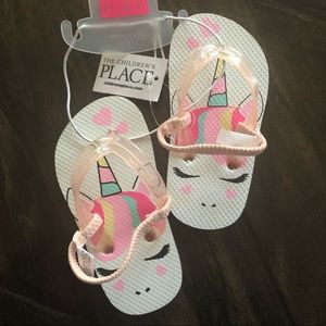 🛍3 for $15 - The children’s place Unicorn Sandals
